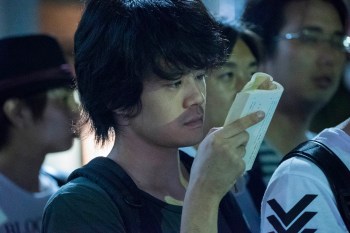 THE TOKYO NIGHT SKY IS ALWAYS THE DENSEST SHADE OF BLUE-sub3